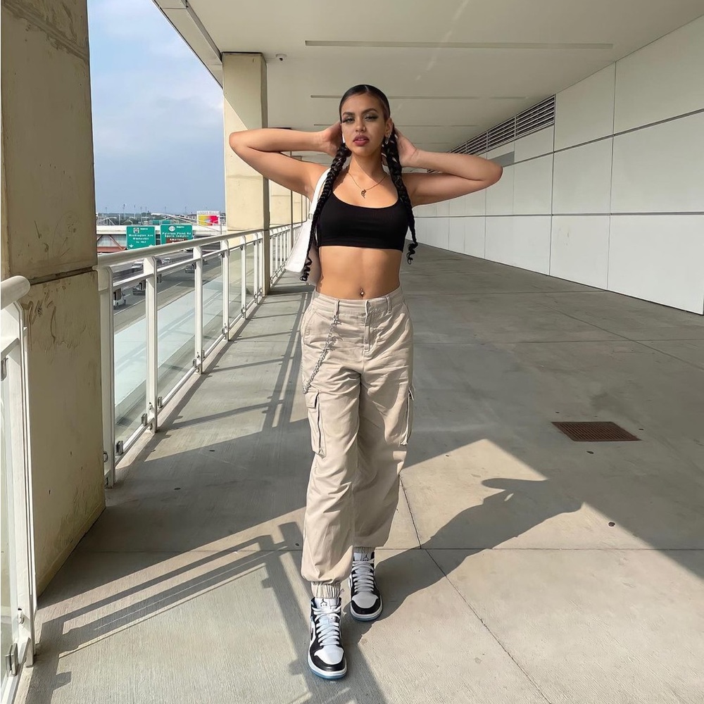 FOREVER21 | Oversized High/Mid Rise Khaki Cargo Pants